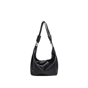 是自由啊 慵懒设计感男女包斜挎包2025新款简约休闲大容量饺子包