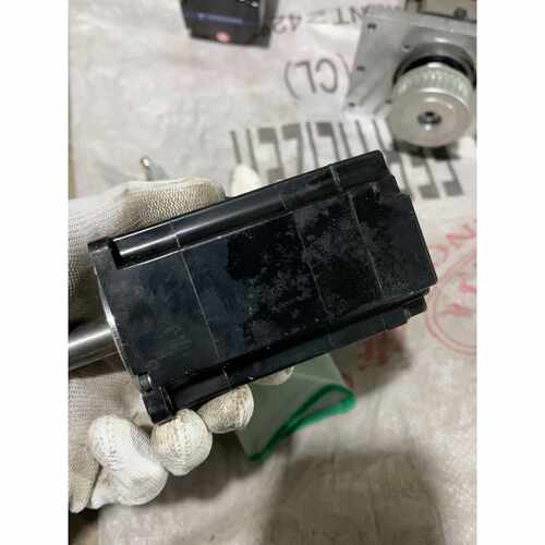 议价安川电机sgmms-04adc6s、原装拆机包好。减速头另外