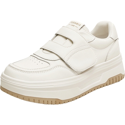 天美意秋新款休闲厚底百搭魔术贴潮流通勤女小白鞋KB080CM5