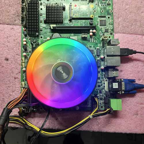 溢价-信步工控机主板，SV4-H11A6加I3 7100CPU