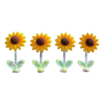 新款桌面摆件网红摇头向日葵可爱汽车摆件车载中控台太阳花饰品