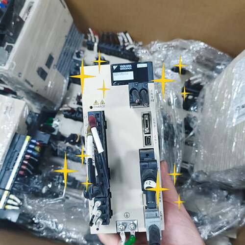 议 价伺服驱动器SGDV5R5A15A件工业自动可 维修