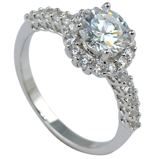 轻奢高级感仿真钻石戒指女1.5克拉群镶锆石结婚道具简约小众钻戒