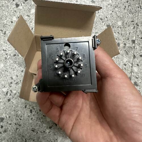 议价Tempatron 控制器 TR4801-02-110/240VAC 全新进口原装 现货