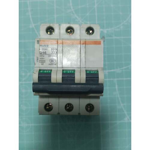 在线议价施耐德Multi9空气开关，C65H 3P D16，16A，