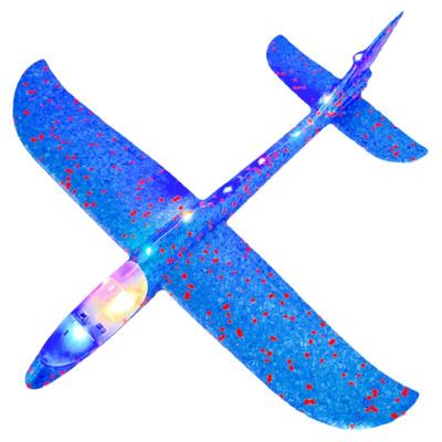 手抛飞机发光玩具户外滑行