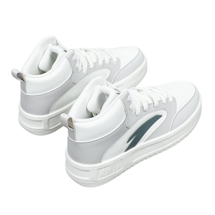 安踏男鞋轻松高帮板鞋男2025秋季新款皮面保暖厚底潮流休闲运动鞋