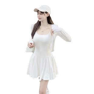 夜场裙子漂亮套装蓬蓬裙白色气质性感吊带连衣裙秋季纯欲风独特女