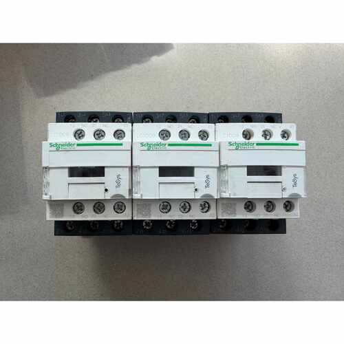 议价LC1D09接触器220v线圈3个维修