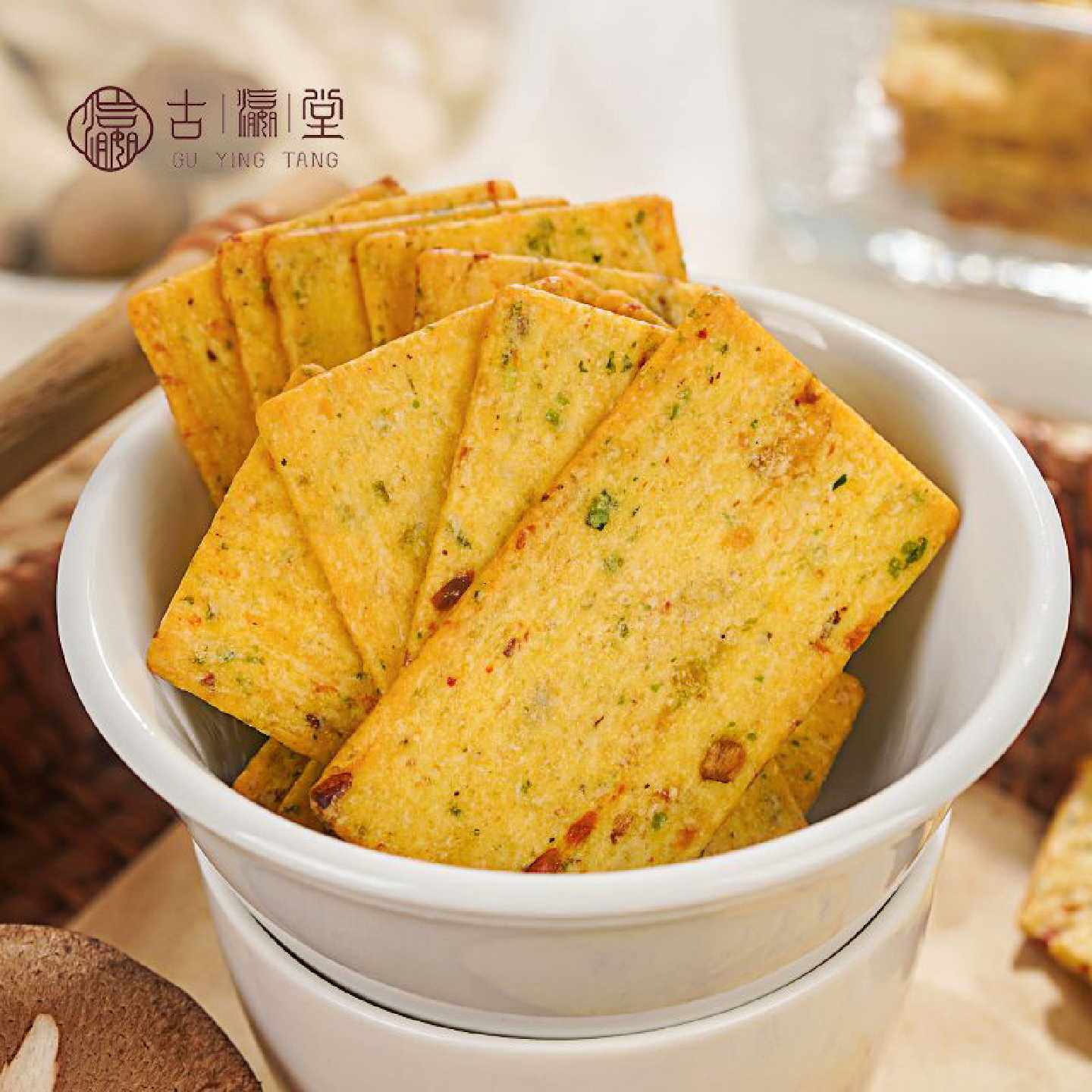 山珍九菇薄脆饼干菌菇味酥脆饼干猴头菇鹿茸菇健康零食下午茶点心