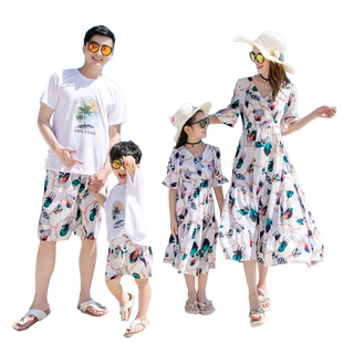 海边度假亲子装一家三口沙滩裙母女装高端洋气雪纺连衣裙一家四口