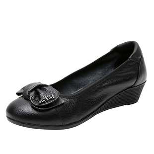 登云女鞋真皮软皮鞋舒适中跟牛皮休闲妈妈鞋圆头软底坡跟单鞋