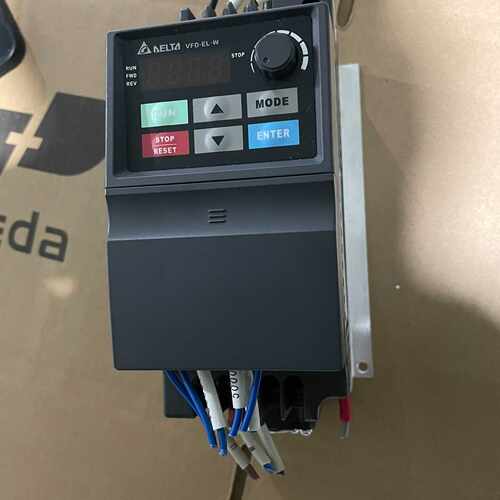 下单前咨询台达变频器VFD015EL43A，功率为1500W,三相38
