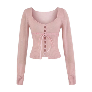 棉洋春新款镂空丝带抽绳针织衫女 ins纯欲薄款大领口排扣打底短衫