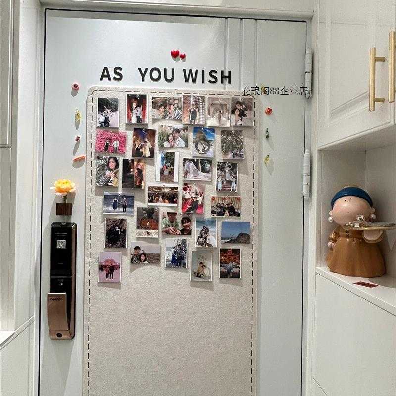 拍立得门后毛毡墙毛砧板自粘照片墙作品展示软木留言板公告栏背景