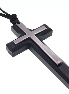 暗黑系木质十字架吊坠项链