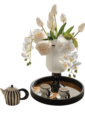 中古复古样板间餐厅酒柜餐桌软装陈列茶具烛台花瓶醒酒器酒具组合