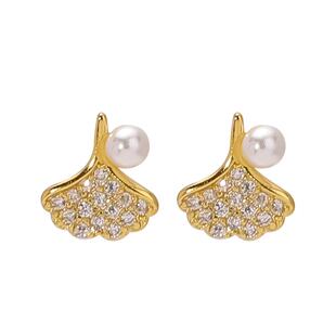 小杏运银杏叶仿珍珠耳钉2025新款爆款高级感耳环精致小巧耳饰女款