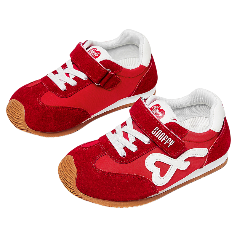 斯纳菲女童运动鞋2026季新年款儿童德训鞋小学生红色软底透气板鞋