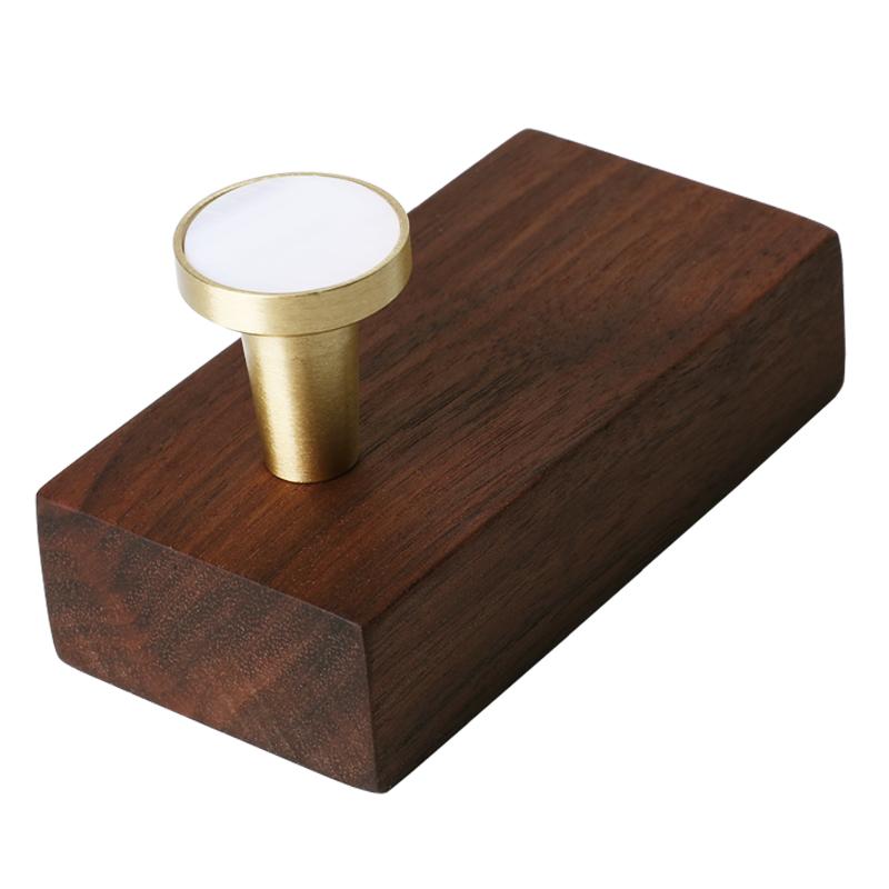 九居里实木挂钩免打孔挂衣钩壁挂式进门玄关墙壁单个粘钩家用创意