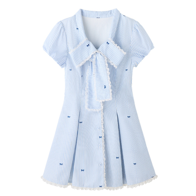 甜美风蓝色花边连衣裙