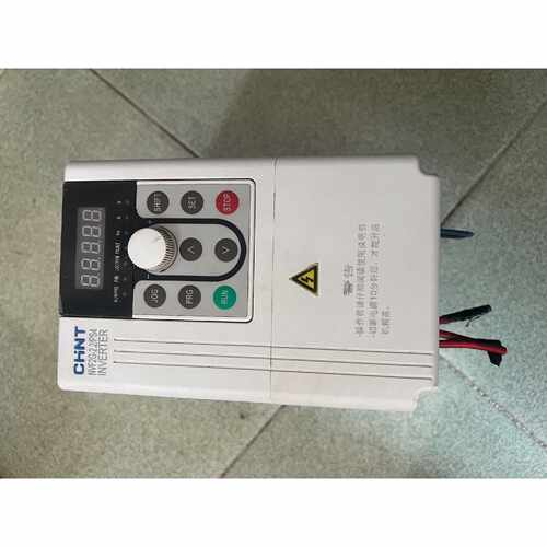 【议价-可维修】  CHINT NVF2G-2.2/TS4 变频器 2.2KW /均有货