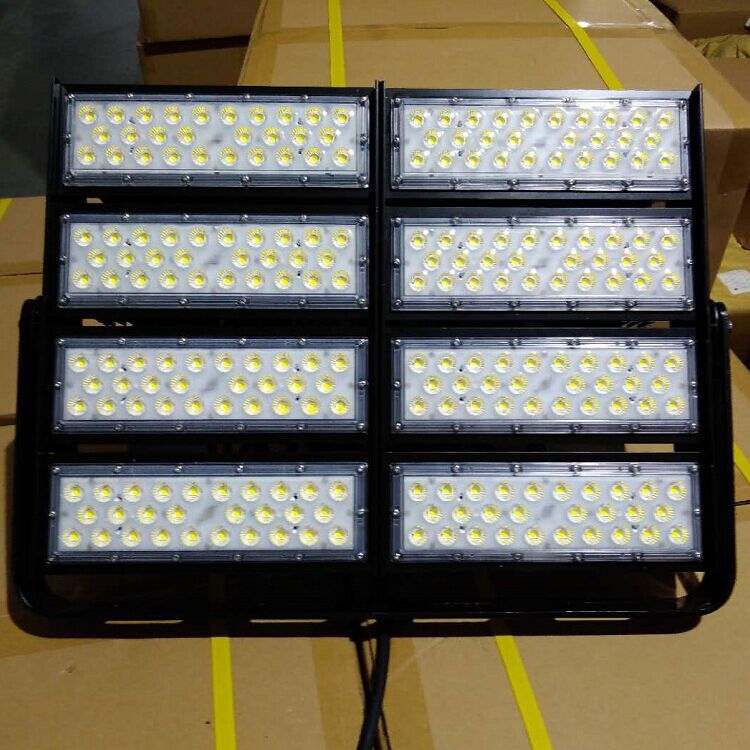 厂家供应大角度LED泛光灯/400w/500W/600W/800w/模组式泛光灯