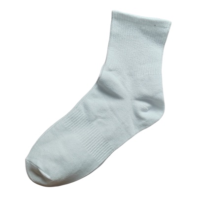 外单有小脏白色中筒袜