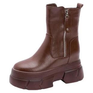 今年流行的靴子网红爆款马丁靴女鞋子2025秋冬新款厚底内增高10cm