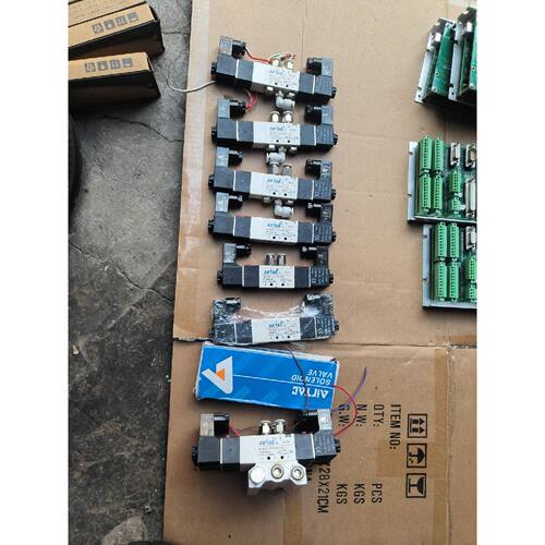 议价亚德客电磁阀4V130C06DC24V是120的带维修