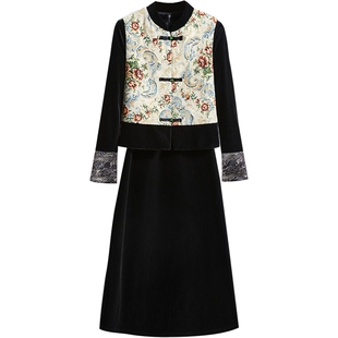 她池新中式套装2025秋装新款女装盘扣提花马甲搭丝绒连衣裙两件套