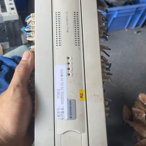 溢价-中联重科5610塔吊PLC，MC200-3232BTA-