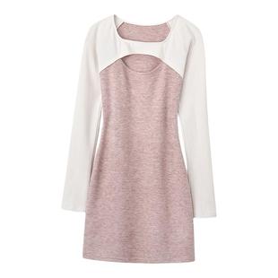 韩雨嘉初春针织连衣裙女2024新款方领镂空小众设计感显瘦包臀裙