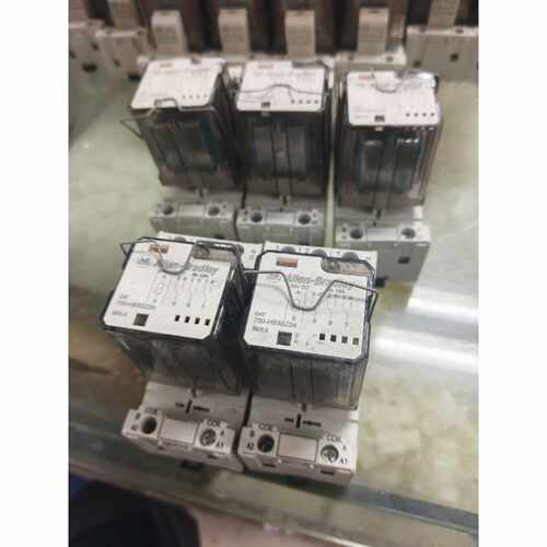 溢价-AB继电器CAT700-HB33Z24有5个，线圈电压DC2