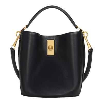 大容量黑色水桶包通勤手提斜挎包