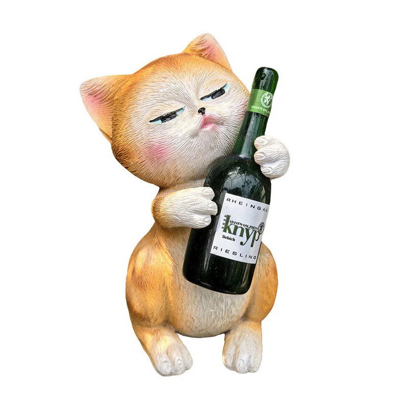 可爱抱酒瓶猫咪造型装饰摆件