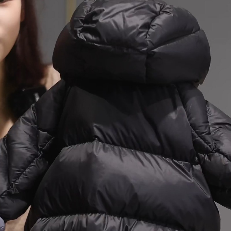 2025冬季新款韩系黑色短款羽绒服女冬季小个子高级感面包服外套