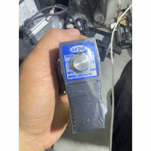 【请询价】出这款AirTAC亚德客品牌的电磁阀型号为2W15015