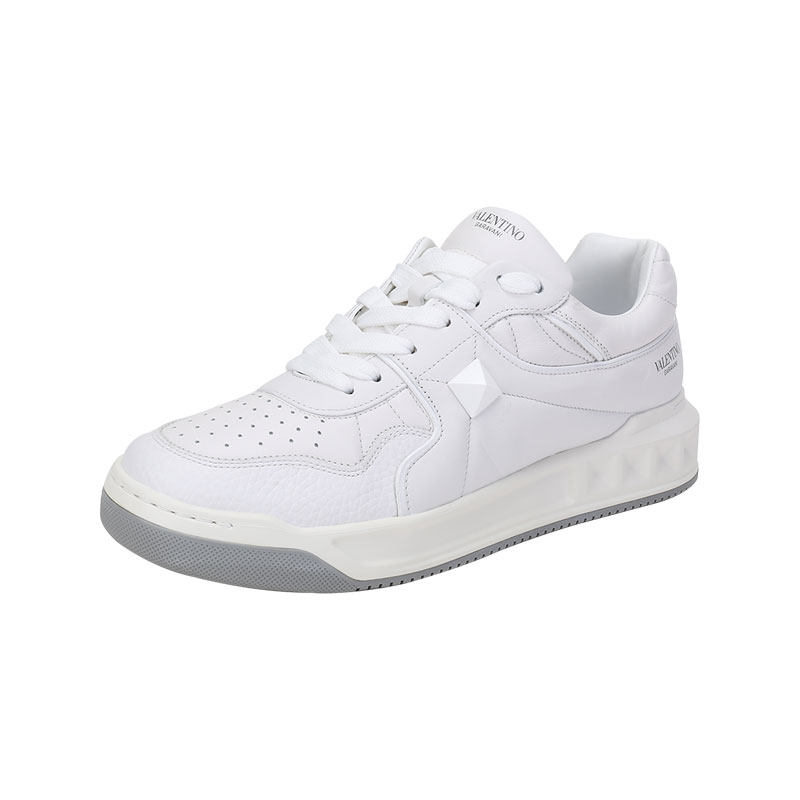 休闲鞋板鞋华伦天奴铆钉