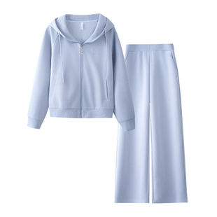 2026超火穿搭一整套小个子轻奢小众高端中年妈妈减龄运动服女套装