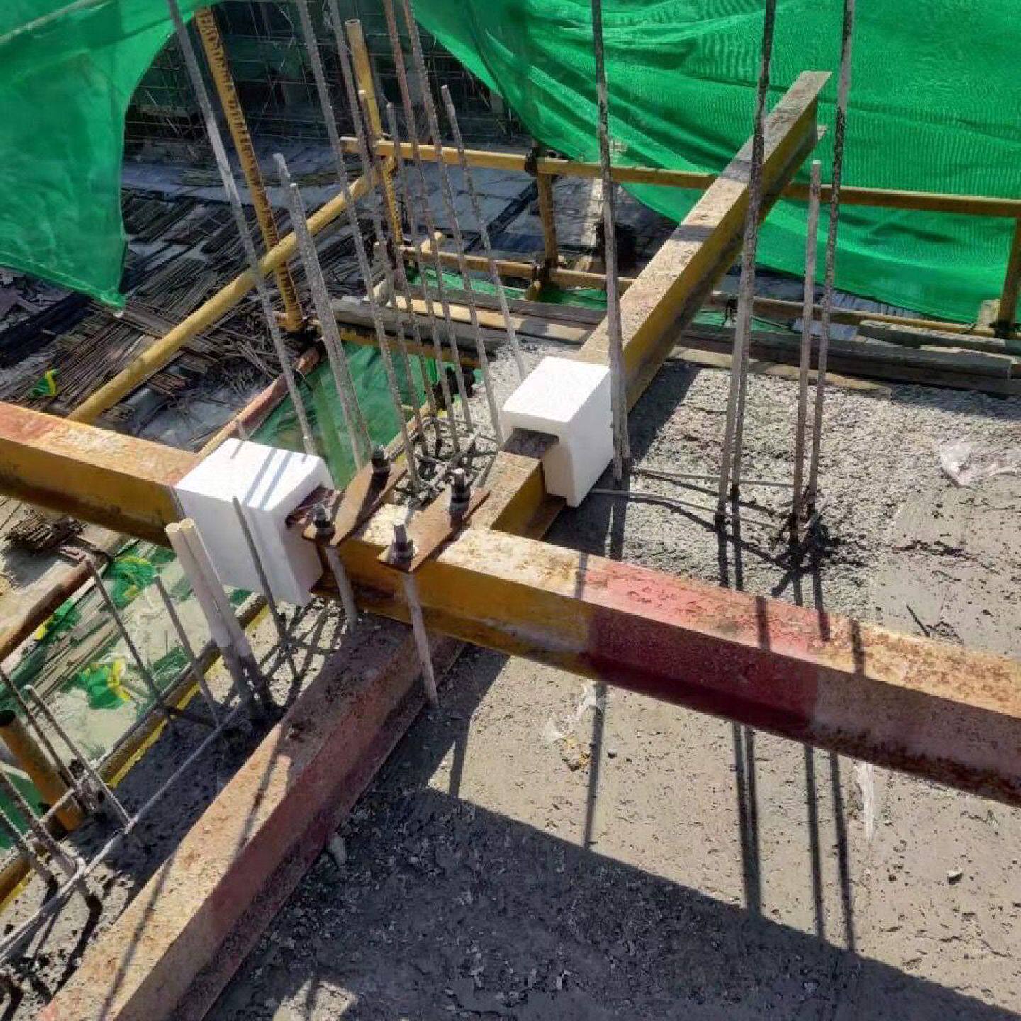 工字钢泡沫盒悬预埋穿墙泡沫外架槽钢隔离套盒挑梁预埋泡沫盒