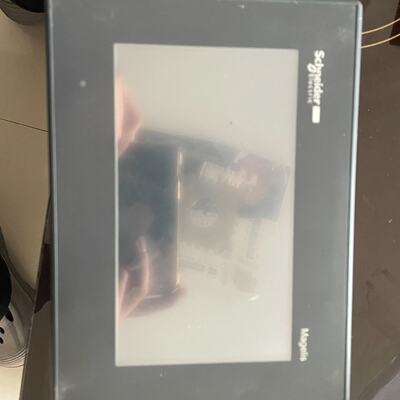 议价HMIGXO3501 施耐德触摸屏 拆机如图，，