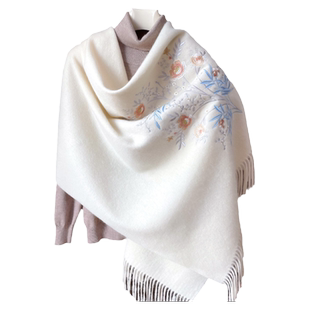 白色纯羊毛围巾女士羊绒大披肩斗篷妈妈旗袍外搭高端秋冬季高级感