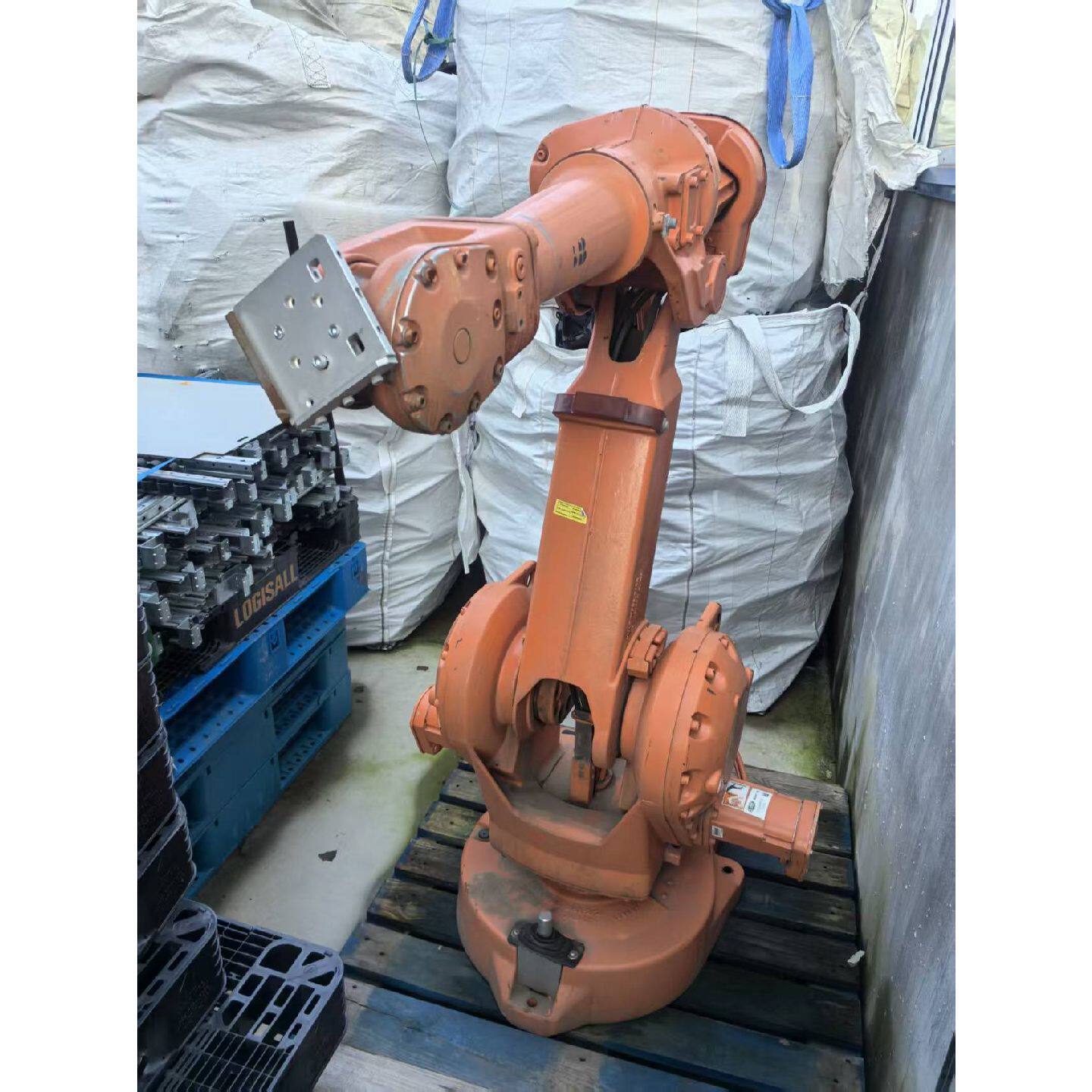 议价可维修拆机ABB工业机器人IRB2400铭牌参数都在图里成色看