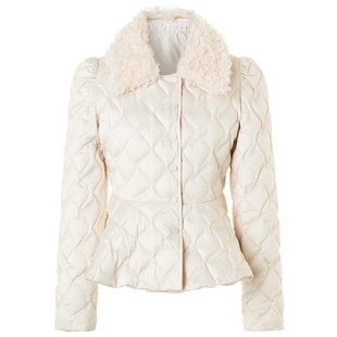 MAXRIENY立体菱格短款羽绒服冬季新款高级气质感