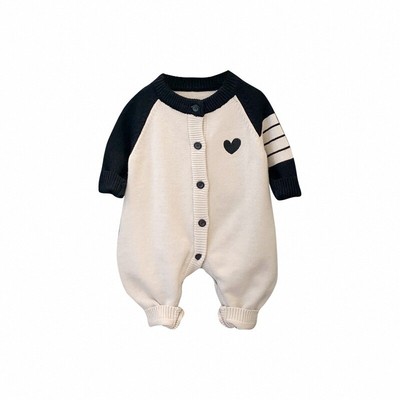 一家三口亲子装小月龄秋装新款满月宝宝衣服高级洋气母子外出服秋