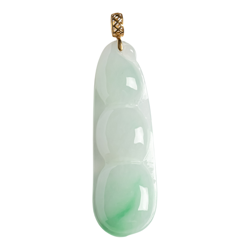 翠贵人18K冰糯飘阳绿四季豆吊坠