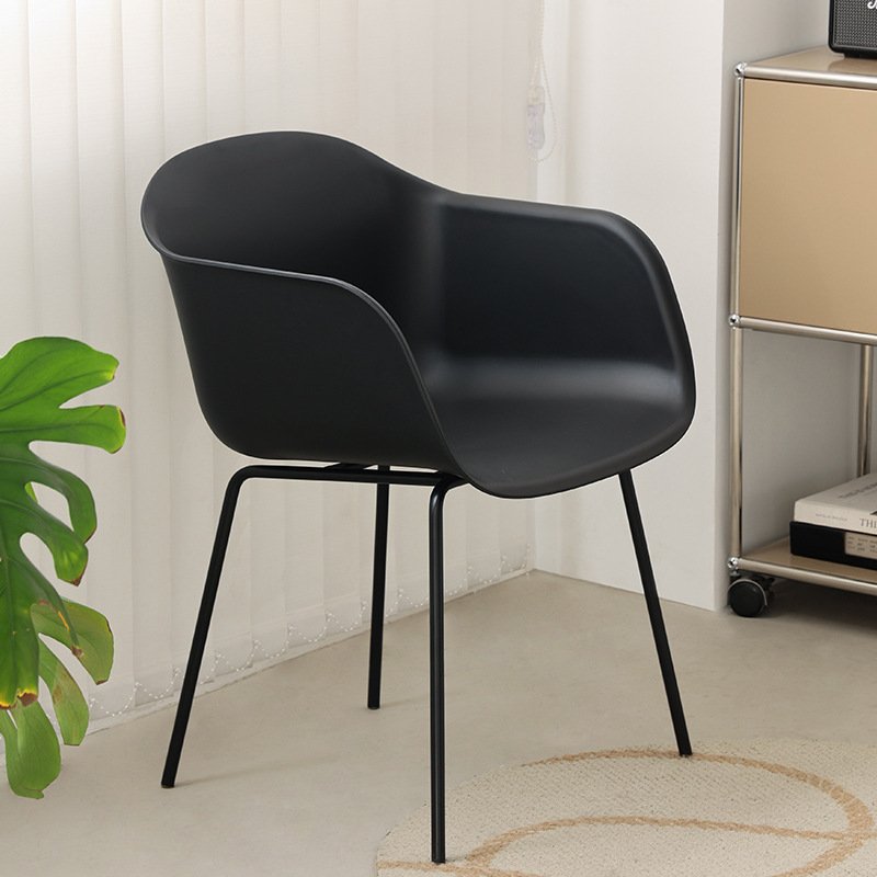 北欧简约设计师塑料餐椅售楼处休闲靠背扶手咖啡店带椅子桌椅洽谈