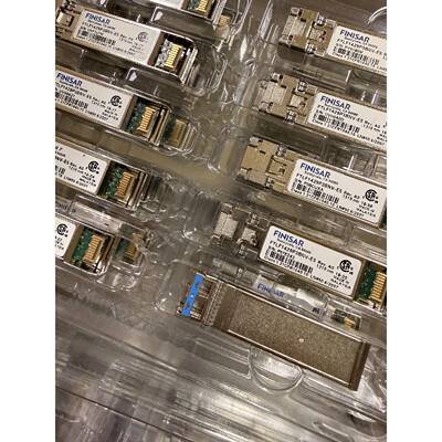 Finisar FTLF1429P3BNV-E5 16G S