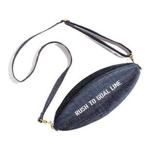 马登工装美式复古牛仔斜挎橄榄球胸包丹宁字母通勤单肩大容量男潮